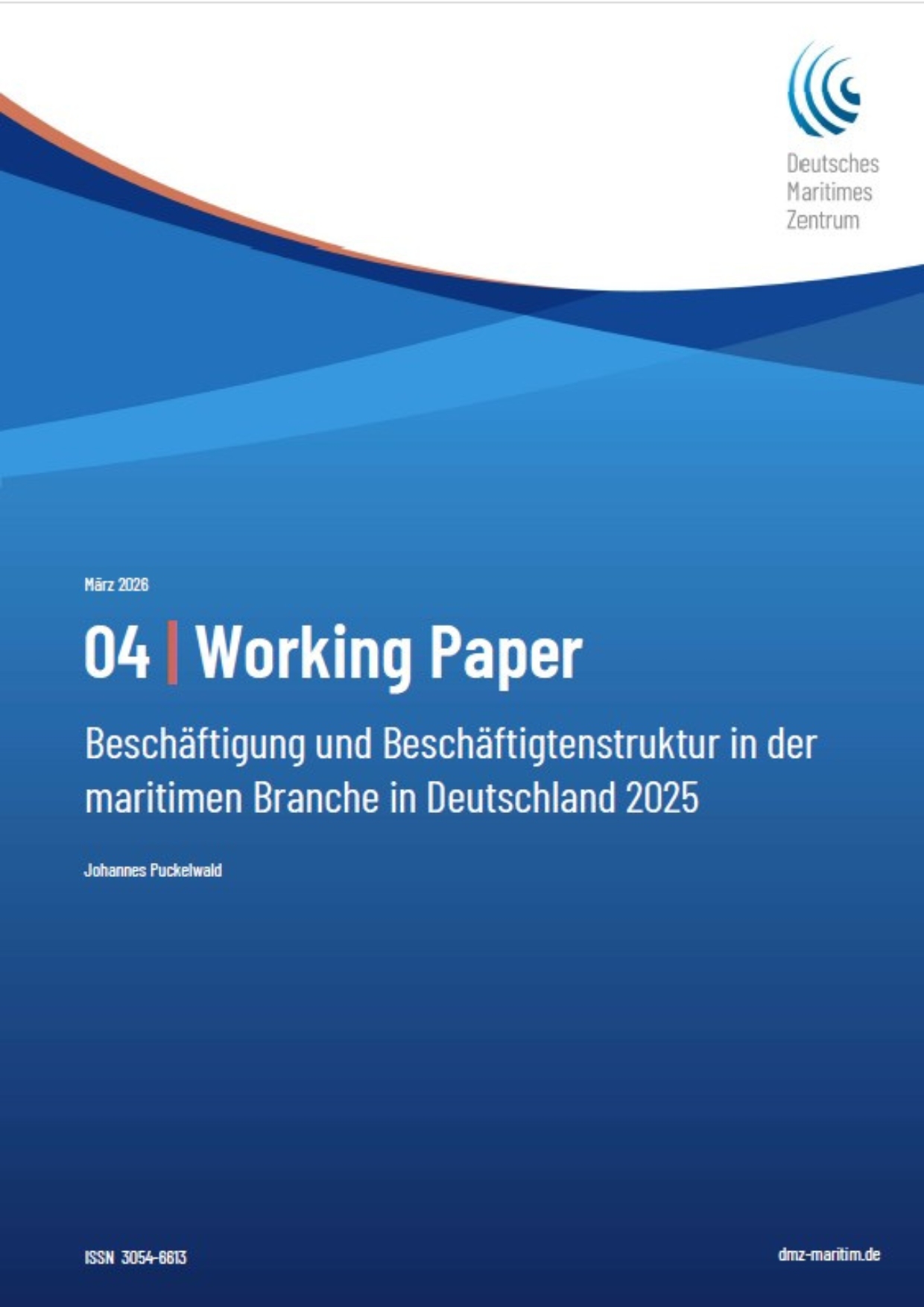 Cover_Working-Paper-04 Umschlag eines Arbeitspapiers mit dem Titel Beschäftigung und Beschäftigtenstruktur in der maritimen Branche in Deutschland 2025 von Johannes Puckelwald, veröffentlicht vom Deutschen Maritimen Zentrum, in deutscher Sprache.